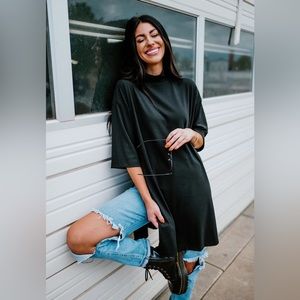 LALA ORIGINAL DESIGN: Lala Icon Mock Neck Top Black